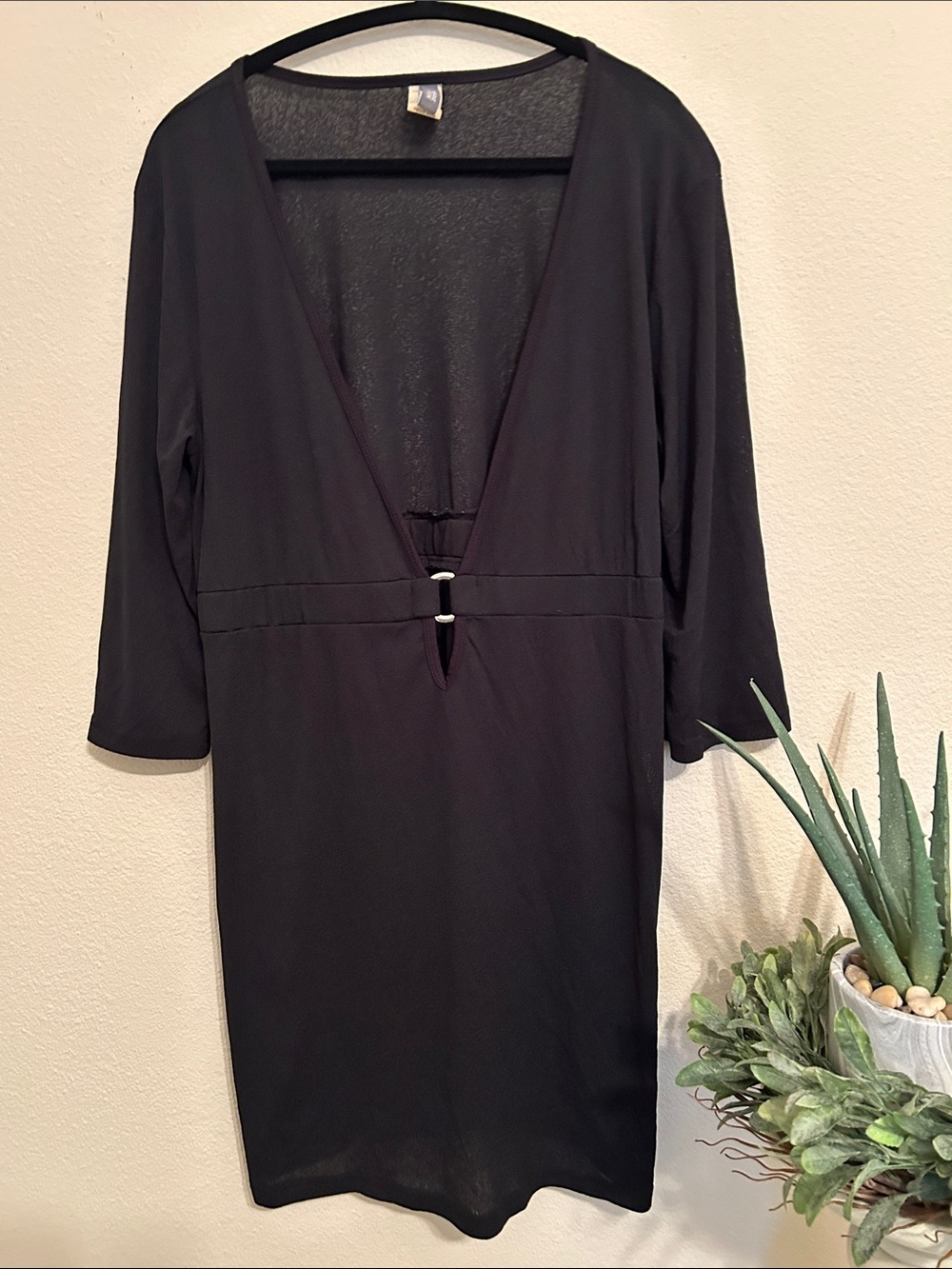 Kenneth Cole Reaction Black Deep V-Neck Beach Cover Up/ Over Blouse